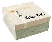 Коробка подарочная "Иероглифы" 20*20*9.5см, картон