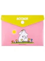 Папка-конверт А6 на кнопке MOOMIN "Муми-тролль и Фрекен Снорк обнимаются"