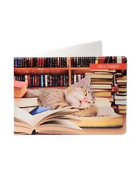 Обложка для студенческого Спящий котенок и книги