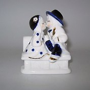 Фигурка Мальчик с девочкой, 10х6х12 см (37089)
