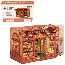 CWGB401 Конструктор интерьерный  – сборный домик CuteBee - Пекарня "Миссис Хант", 216 деталей (материалы: дерево, картон, пластик, металл), со световыми эффектами (подсветка интерьера), с питанием от 2хААА батареек (не включены), серия DIY, возраст 14+