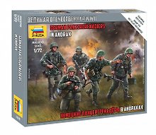 Сборная модель ЗВЕЗДА Немецкие панцергринадеры в анораках (1/72) (Н=2,4см) (6270)