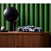 LEGO Technic: Гибридный гиперкар PEUGEOT 9X8 24H Le Mans, 1775 деталей (42156) - 1