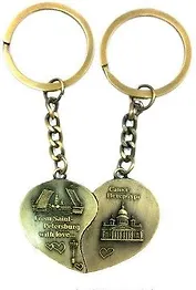 Брелок мет.рельеф сердце двойн."Санкт-Петербург" цв.бронза