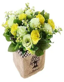 Композиция из искусственных цветов розы в мешочке (18 х 12 см) (674515)