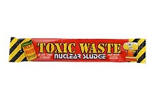 Жевательная конфета Toxic Wastle Nuclear Cherry (Токсик Нуклеар Вишня), 20г