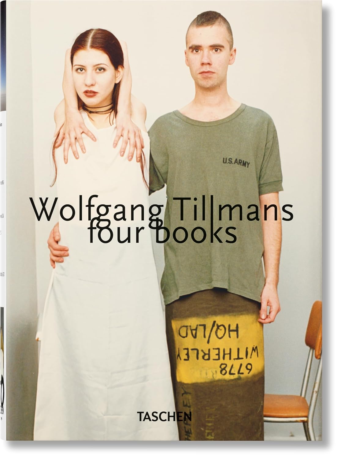 Обложка книги «Wolfgang Tillmans four books»