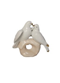 Фигурка Голуби фарфор (149-064) (9см)
