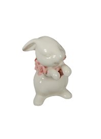 Фигурка декоративная Зайчик фаянс (7,7х6,1х9,9) (36785)