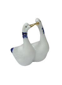 Фигурка Гуси парочка с синими бантиками 7,5см (227-280)