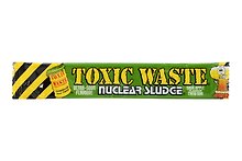 Жевательная конфета Toxic Wastle Nuclear Apple (Токсик Нуклеар Яблоко), 20г
