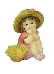 Фигурка Девочка с корзиной в шляпе (15см) (390-543)
