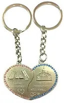 Брелок мет.сердце "Исаакий-Медный-Спас-Мосты" цв.хром матовый