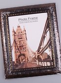 Фоторамка тёмное дерево с вензелем, 15x20 см, рама пластик - 1
