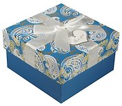 Коробка подарочная "Белые огурцы" 11*11*6см