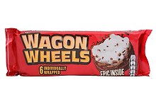 Печенье бисквитное Wagon Wheels с суфле Original, 220г