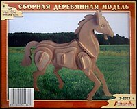 Лошадь S-Е023 (1/120) (Сборная деревянная модель)