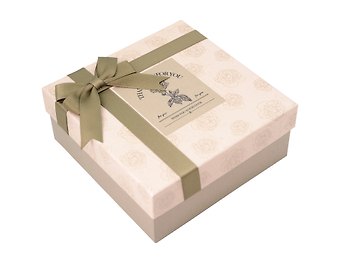 Коробка подарочная FOR YOU 18*18*7,5, картон